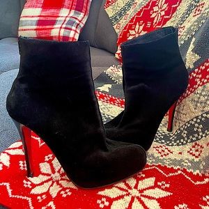 Authentic Christian Louboutin suede booties sz 39